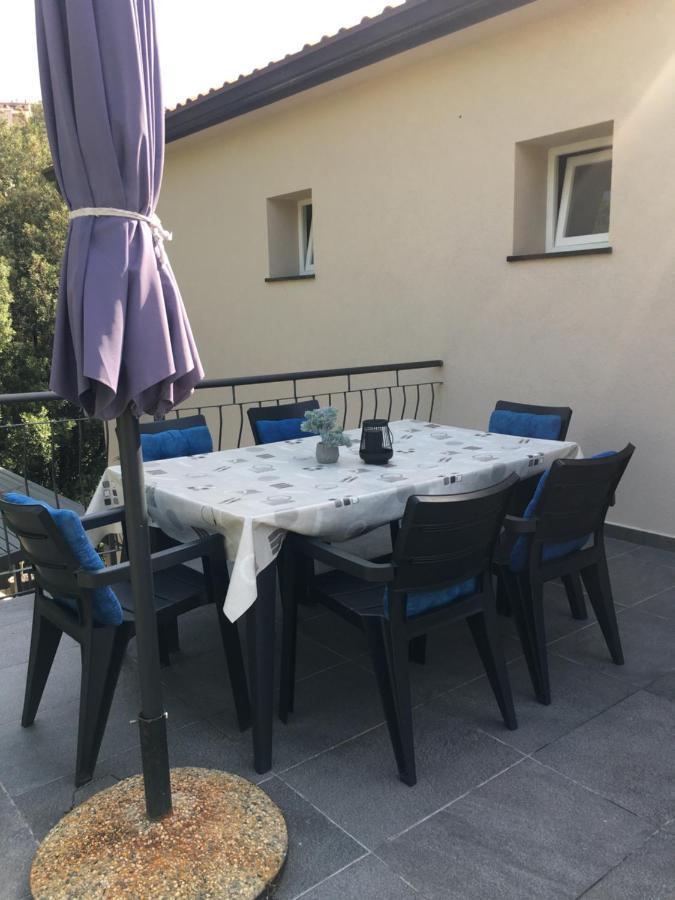Apartman Noemi Rabac Eksteriør bilde